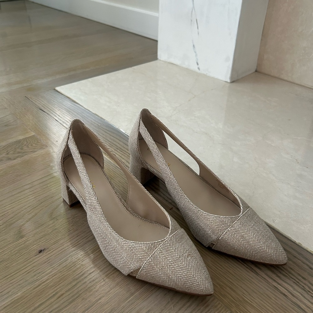BRAND NEW!! Cole Haan Low Heels